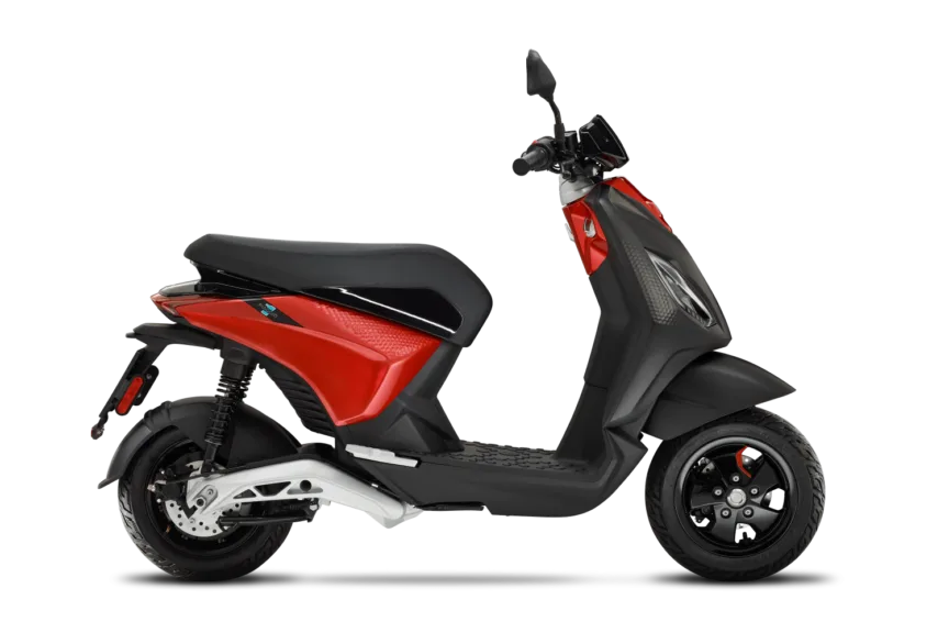 De Piaggio 1+ is scherp geprijsd leverbaar bij de enige officiële Piaggio dealer van Alphen aan den Rijn; Van der Louw tweewielers.